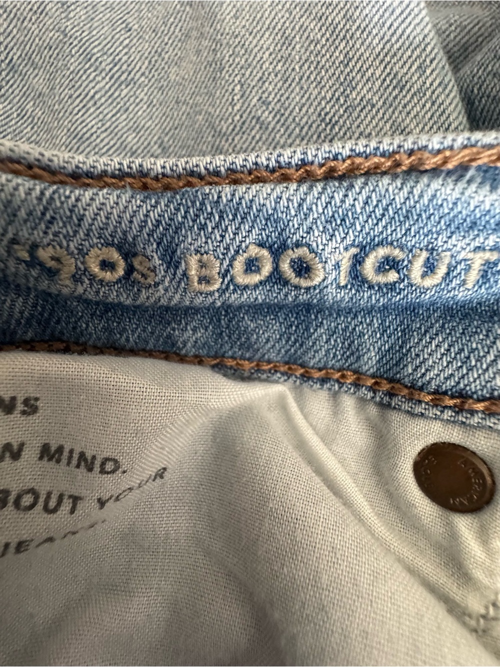 American Eagle Outfitters Light Blue Distressed 90’s Boot Cut Jeans - Picture 6 of 8